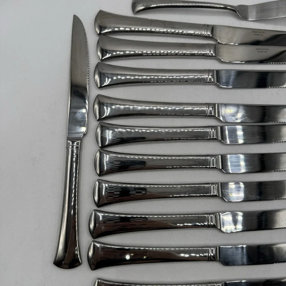 Reed & Barton TYLER Stainless R&B EveryDay Glossy Silverware 12 Steak Knives Set